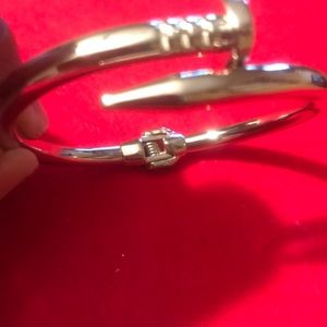 Silver nail bracelet easy to ware, easyoff